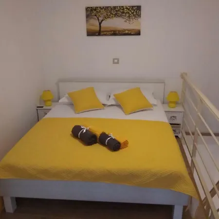 Apartman Laura Pula Exterior photo