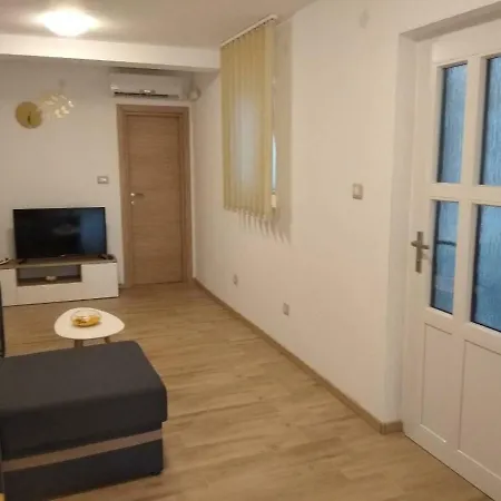 Apartman Laura Pula Exterior photo