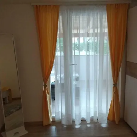 Apartman Laura Pula Exterior photo